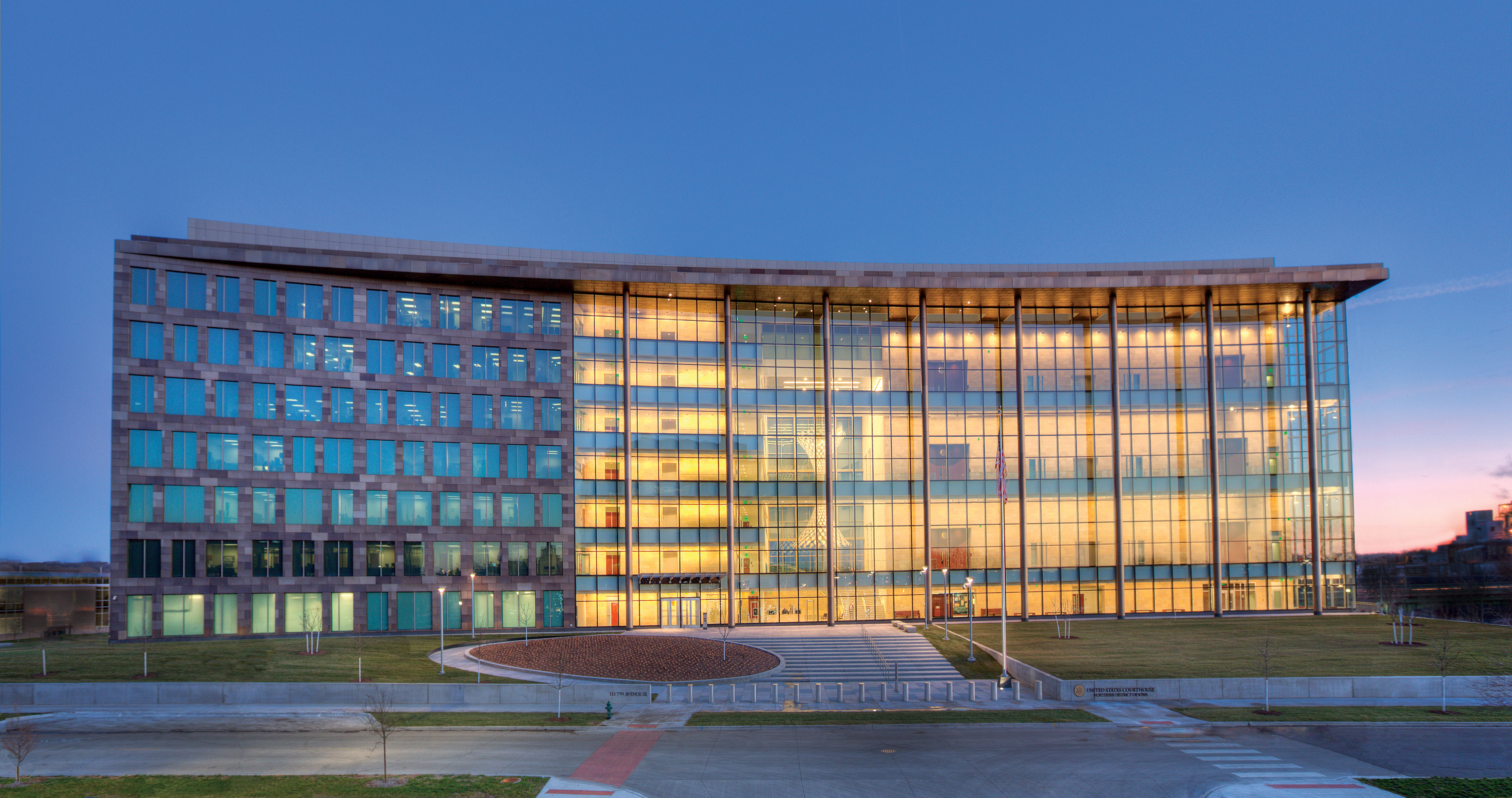 Cedar Rapids Federal Courthouse - Metal Design Systems